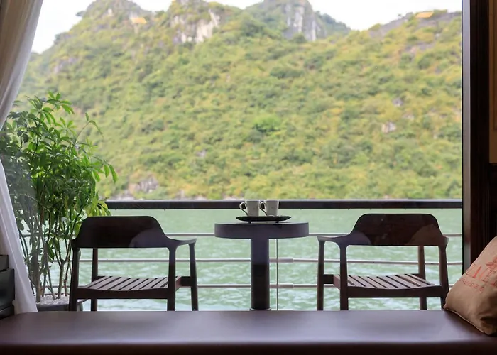 Orchid Trendy Cruise 5* Hạ Long